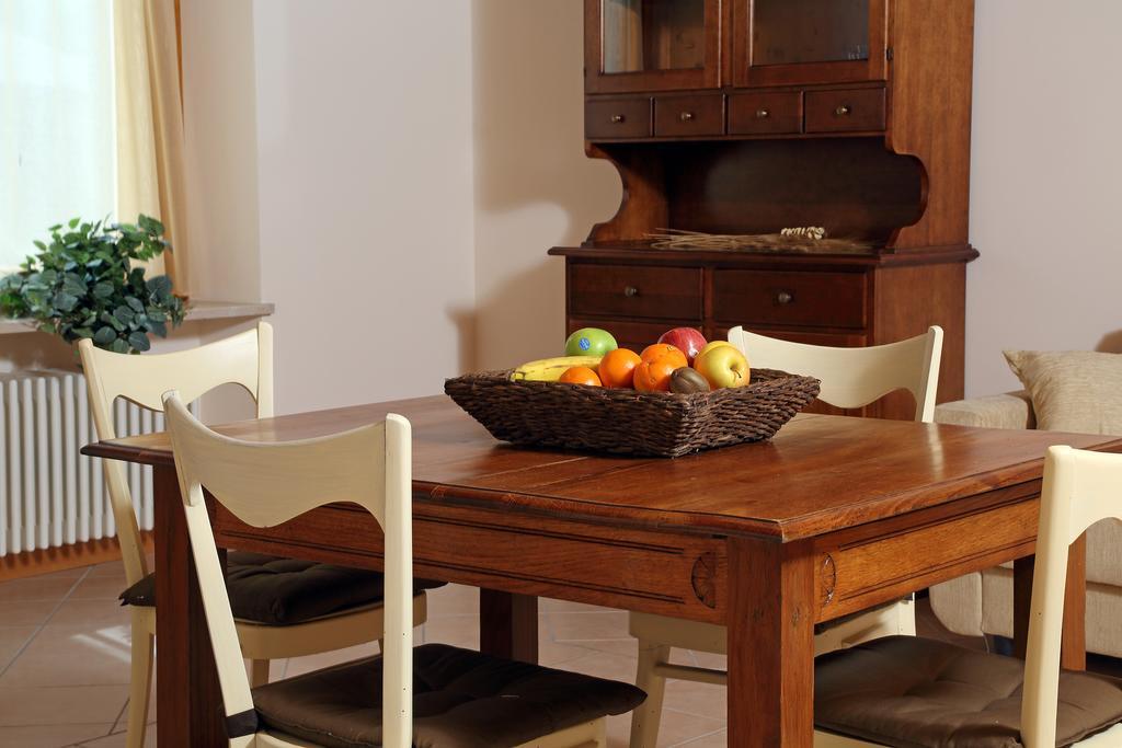 Residence Borgo Mondragon Lazise Szoba fotó