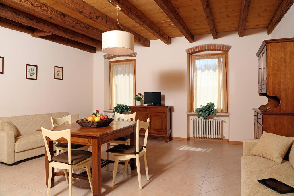 Residence Borgo Mondragon Lazise Szoba fotó